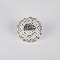 round-flower-baby-shower-craddle-coins